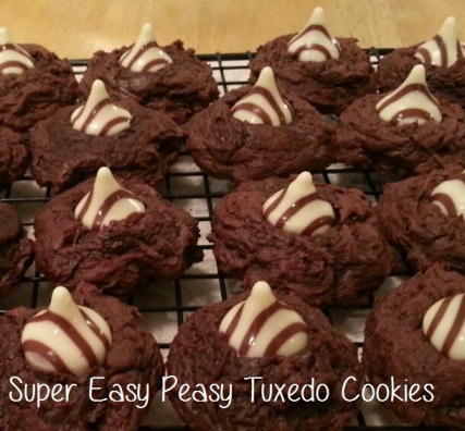 Super Easy Peasy Tuxedo Cookies - i crashed the web
