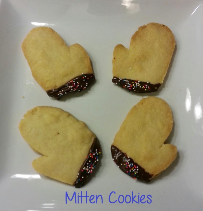 chocolate dipped mitten cookies - i crashed the web